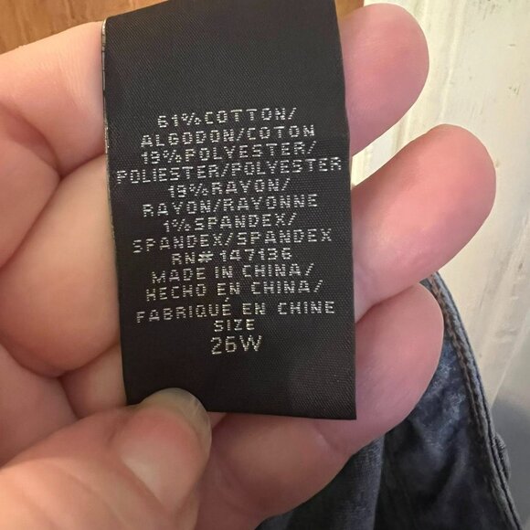 Size 26W - AG Denim - Distressed Blue Jeans - W43"/29" - Picture 7 of 9